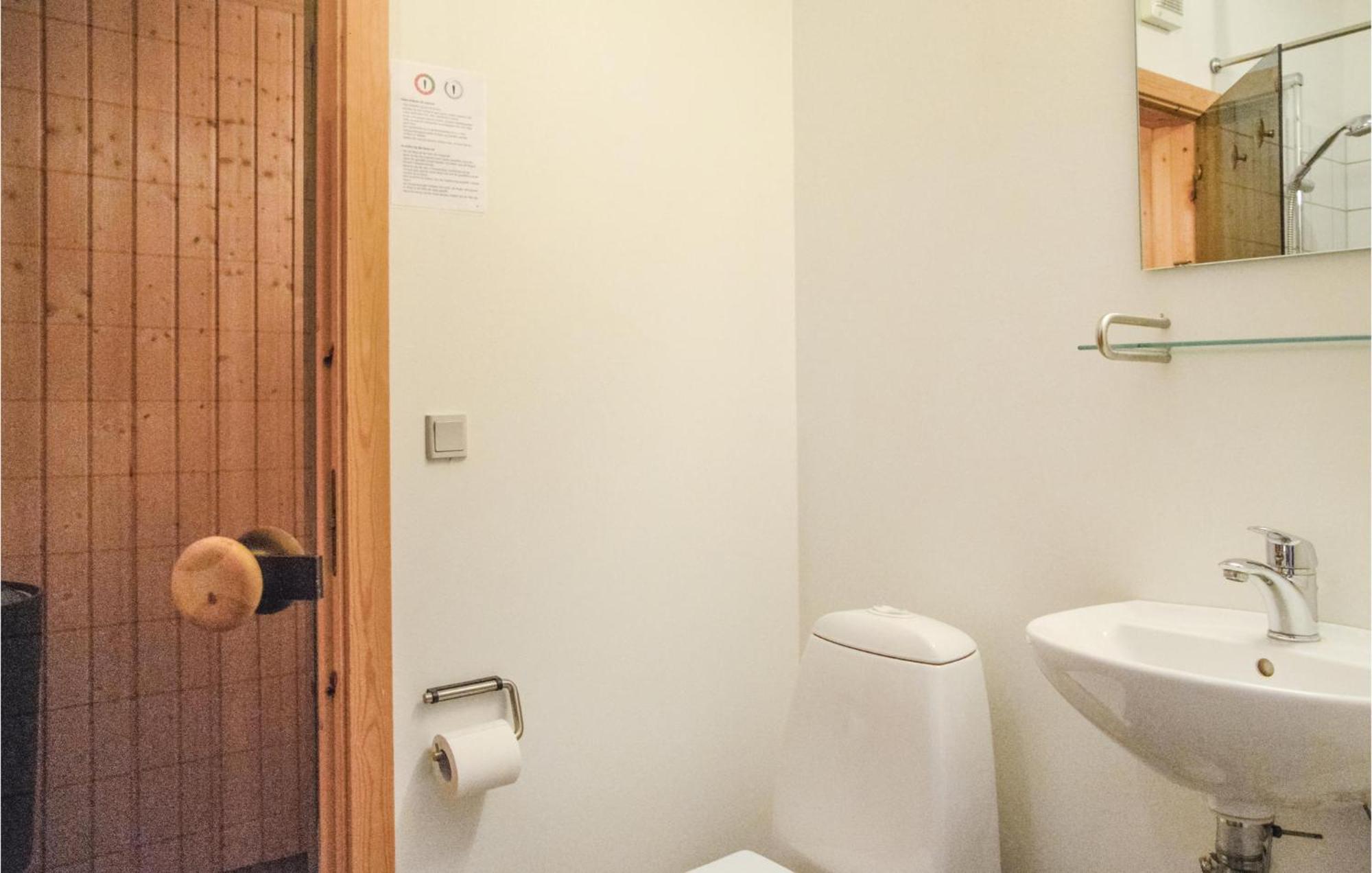 2 Bedroom Gorgeous Home In Hvide Sande Ngoại thất bức ảnh