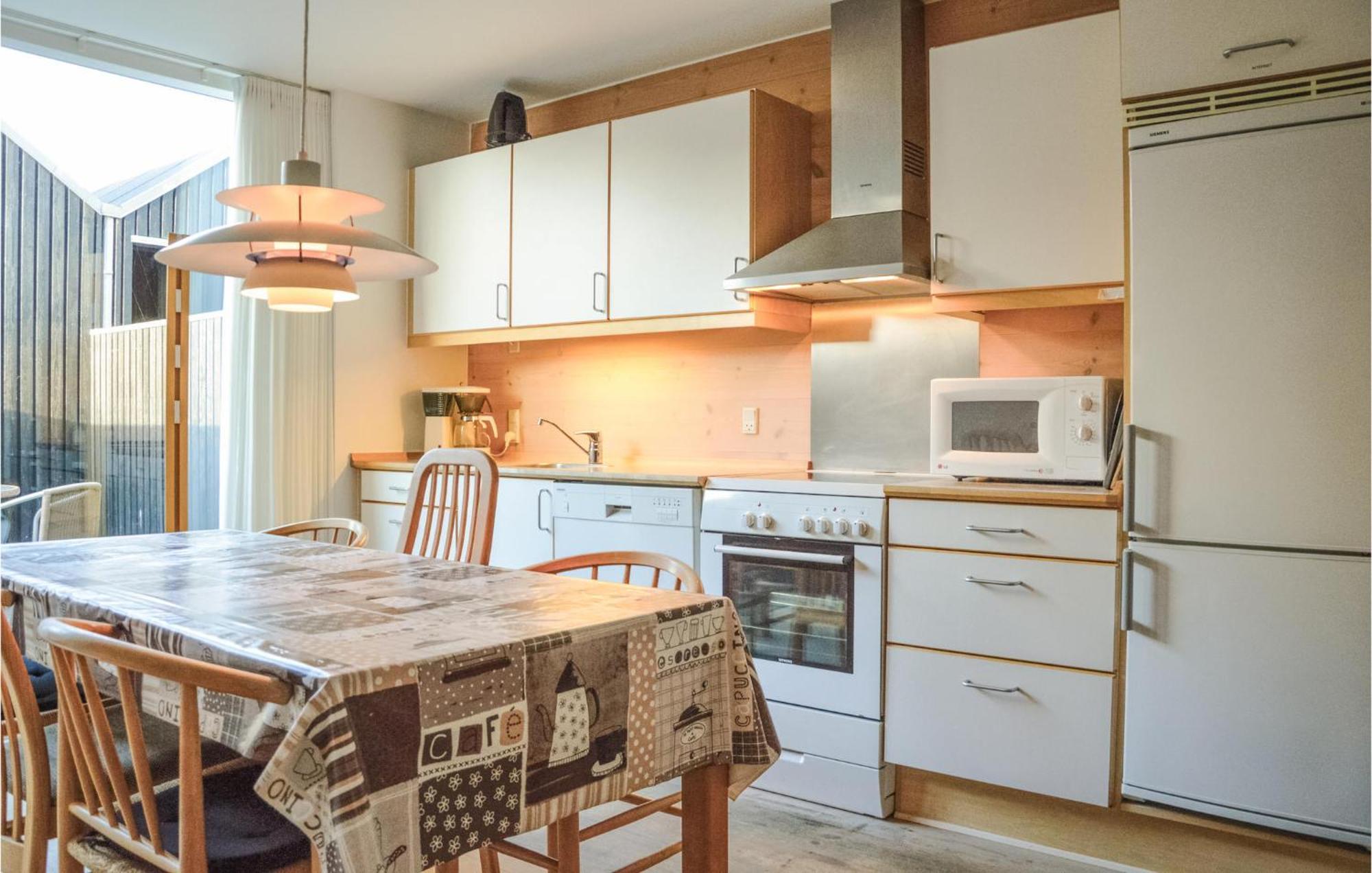 2 Bedroom Gorgeous Home In Hvide Sande Ngoại thất bức ảnh